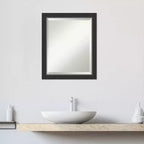 Specchio da parete per bagno in legno smussato con cornice nera stretta