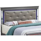 Letto imbottito con testiera a LED e profili a specchio