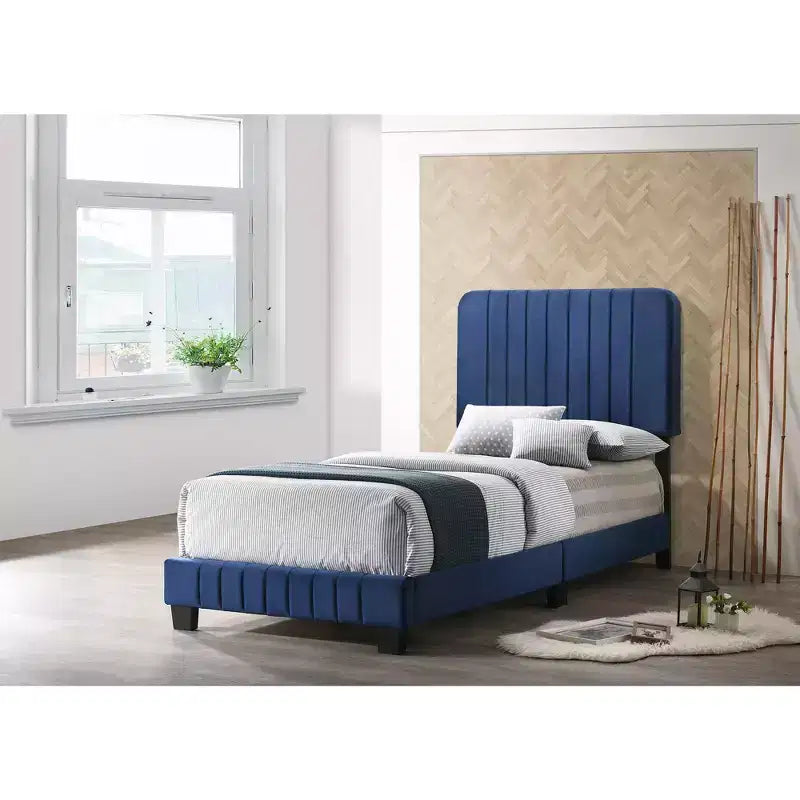 Letto a pannelli gemelli trapuntato in velluto