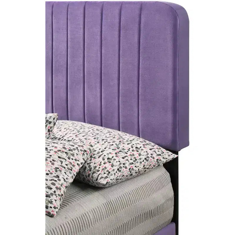 Letto a pannelli gemelli trapuntato in velluto
