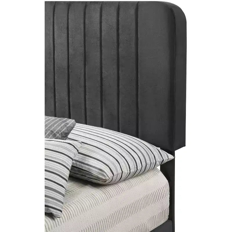 Letto a pannelli gemelli trapuntato in velluto