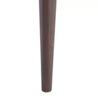Poltrona imbottita con struttura in legno